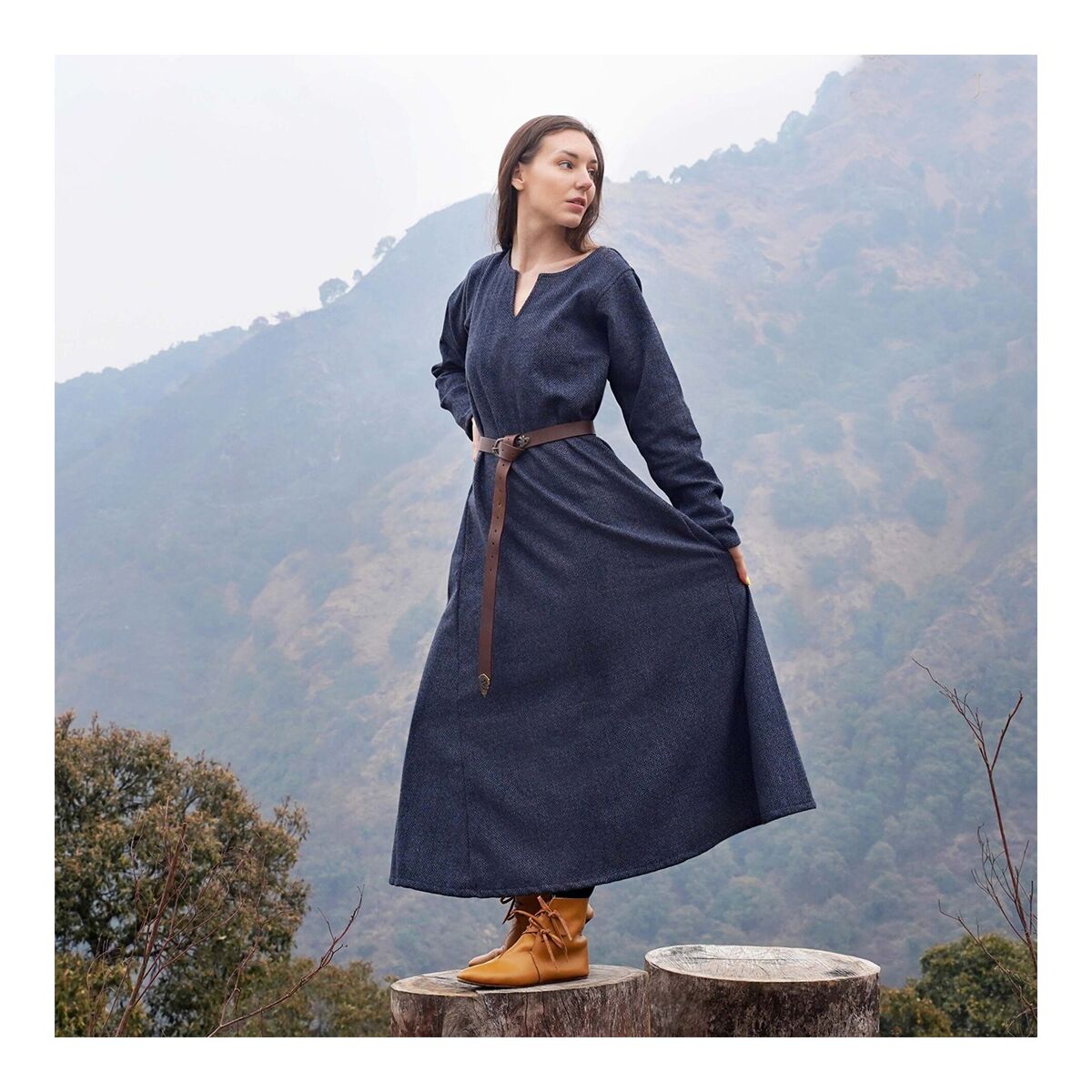 Viking dress with diamond twill weave XL